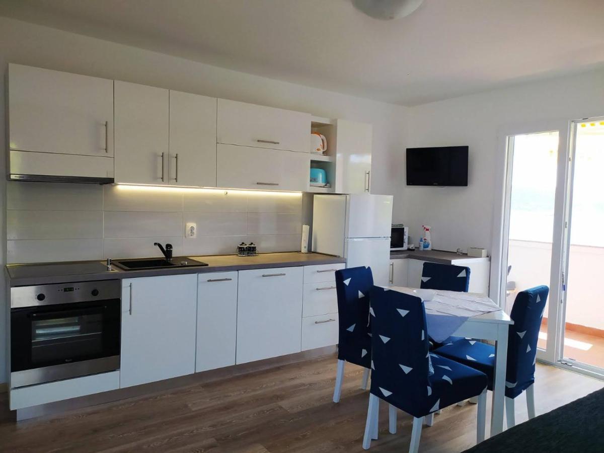 Apartments Ljerka Стара Новаля Екстер'єр фото