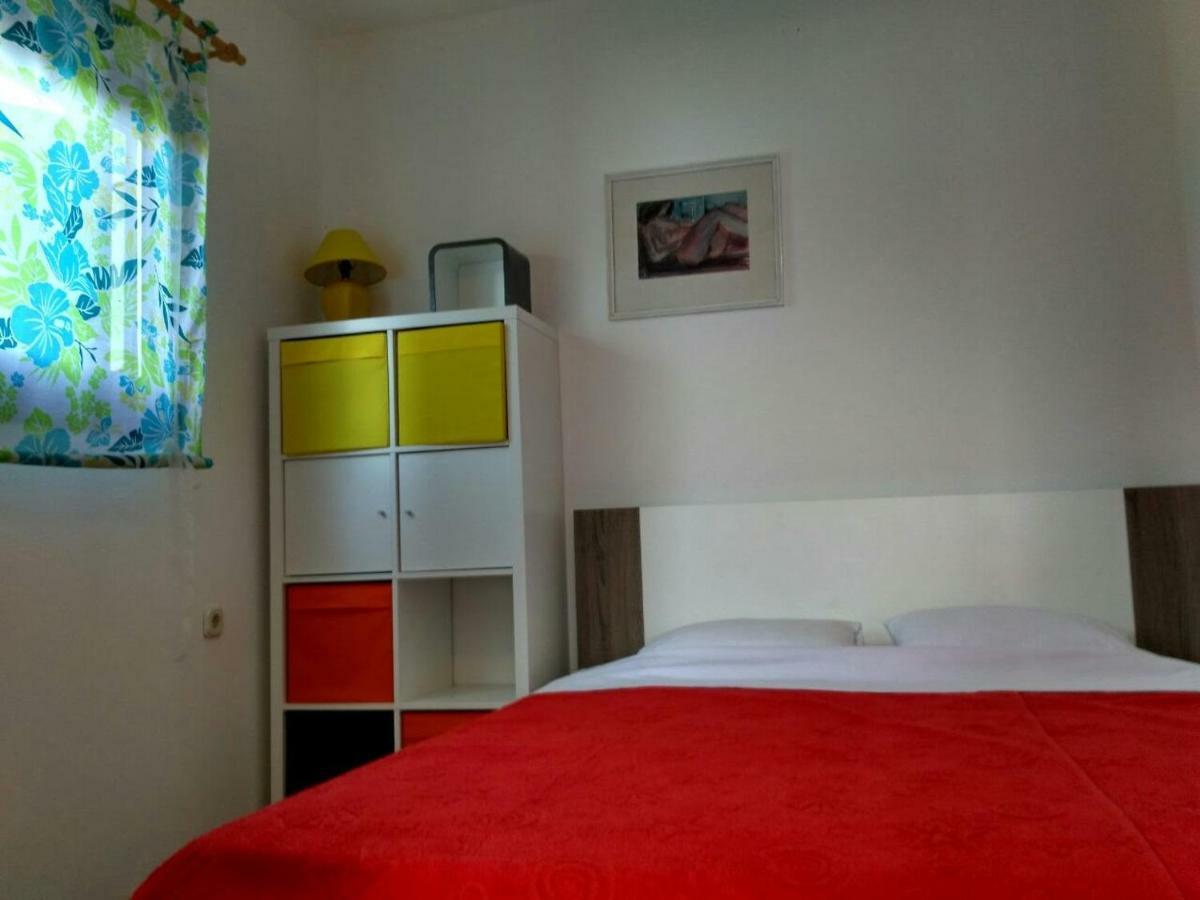 Apartments Ljerka Стара Новаля Екстер'єр фото